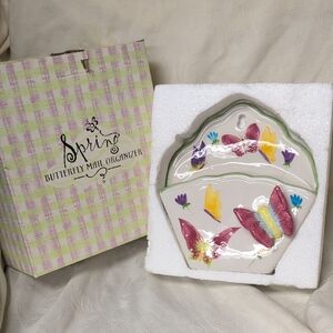 Spring Butterfly Mail Organizer